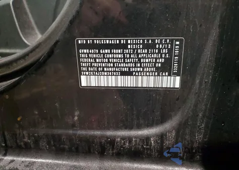 2013 Volkswagen Jetta Base z USA, uszkodzony, nr VIN 3VW2K7AJ2DM367632